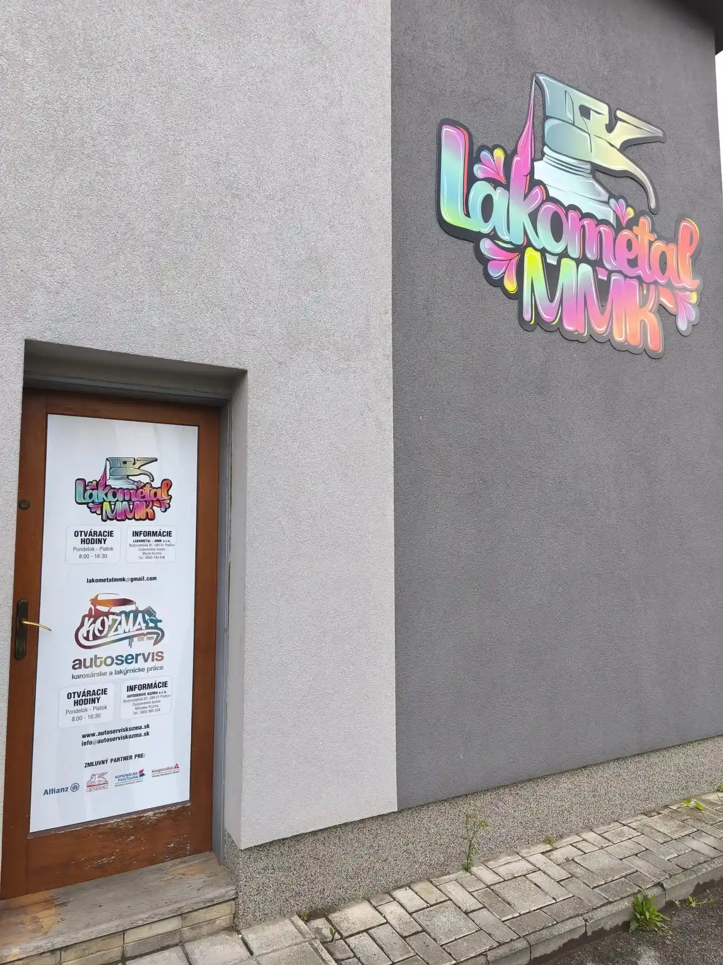 Predajňa Lakometal